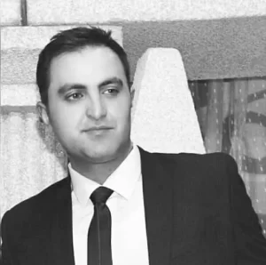 مصطفی عزیزی کارشناس دیجیتال مارکتینگ